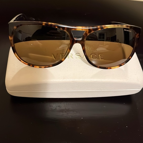 Versace Havana brown polarized sunglasses case & cleaning cloth. Minor scratches - Picture 2 of 9